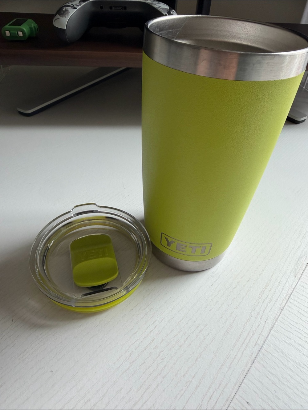 Yeti Lime Green Insulated Rambler Tumbler with Clear Lid